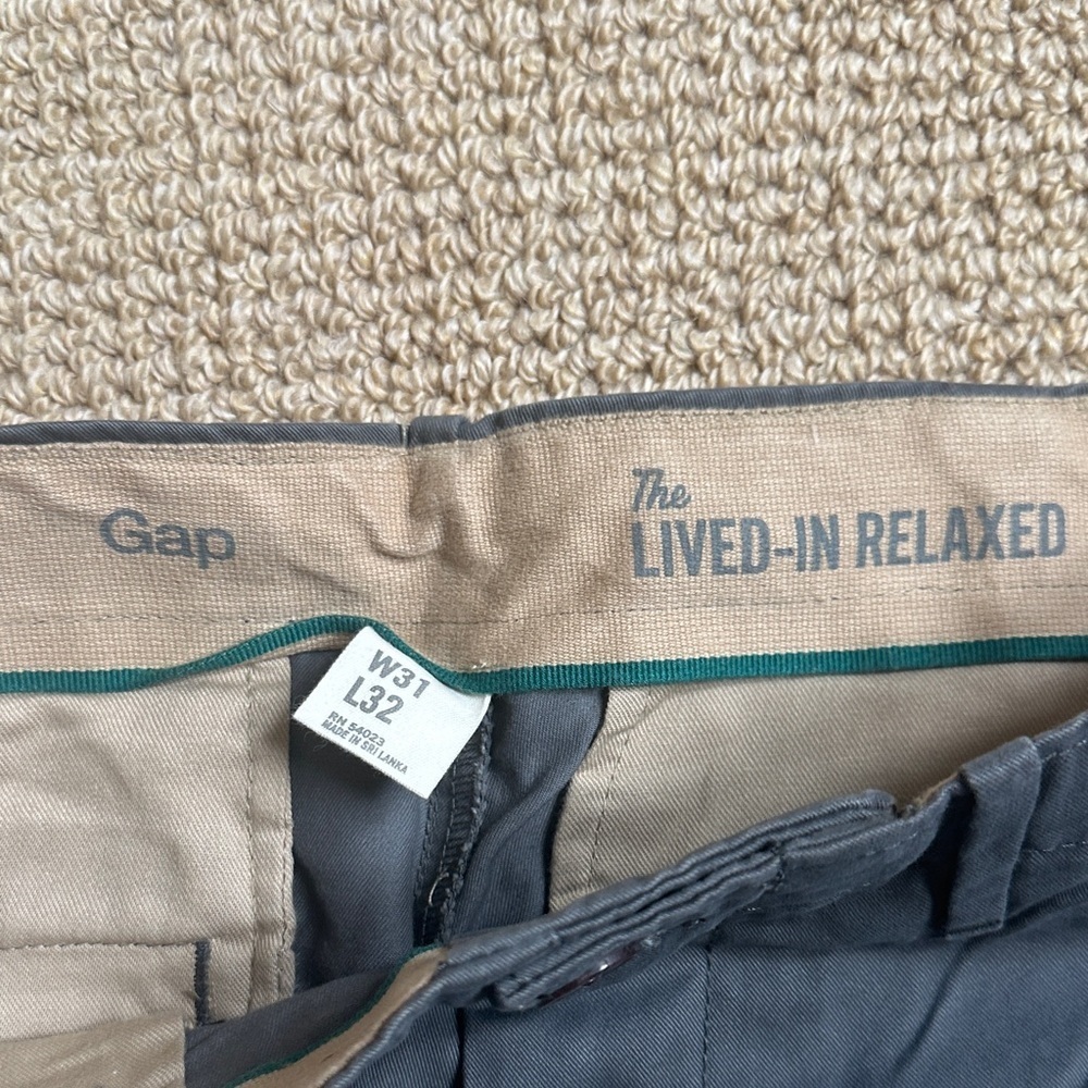 New GAP Men's Dark Gray Chinos - Picture 2 of 4